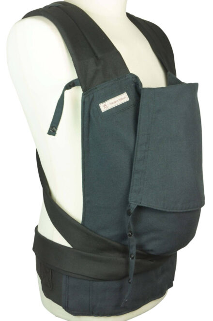 Babycarrier Mei Tai Toddlersize in Black with black shoulderstraps