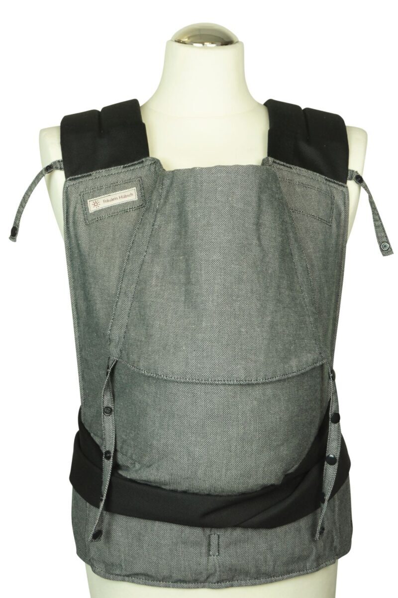 Babycarrier Mei Tai Toddlersize Graphite ST Babycarrier Mei Tai Toddlersize in Grey with black shoulderstraps