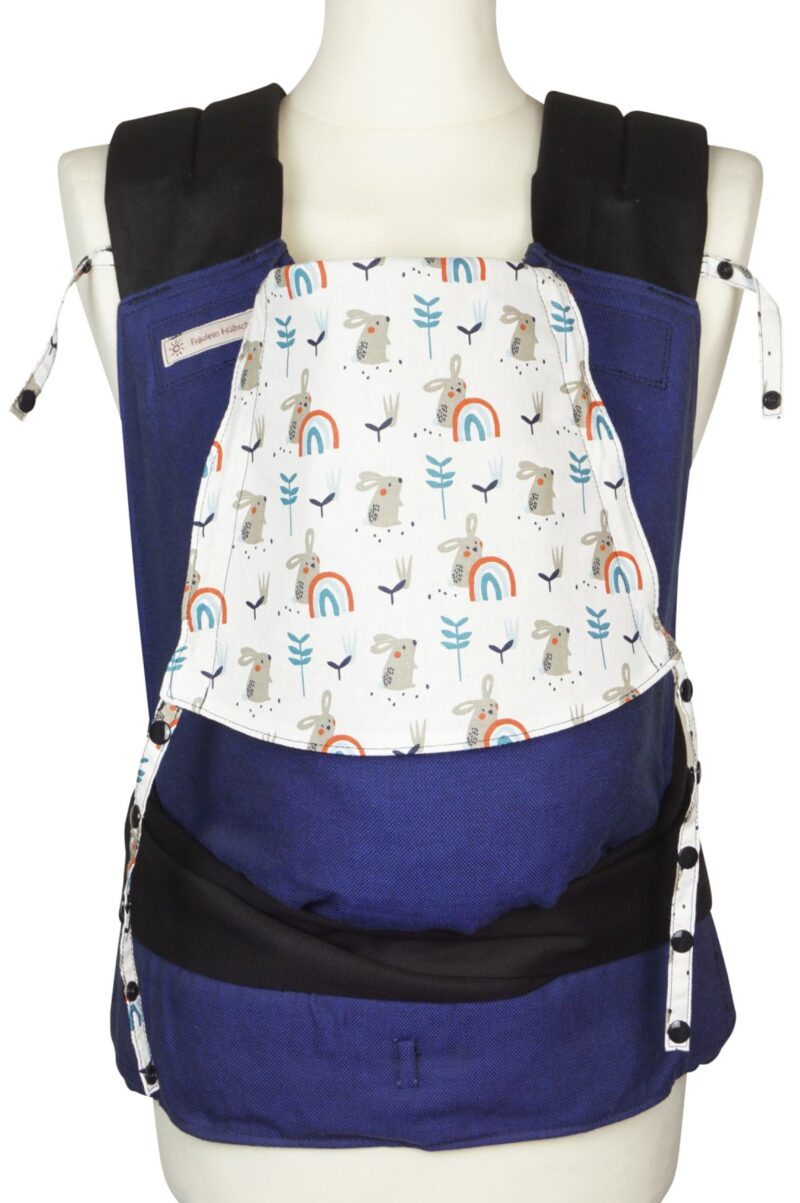 Mei Tai Toddlersize Rainbow Rabbit Babytrage Fräulein Hübsch Mei Tai Toddlersize Dunkelblau mit Regenbogen und Hasen auf der Kopfstütze