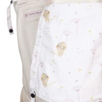 Babycarrier Fräulein Hübsch Soft Tai Toddlersize Nude with with mice and pink dandelions on the headrest