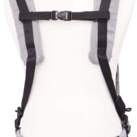 Fräulein Hübsch baby carrier Fullbuckle in light grey from behind. You can only see the hip belt and the shoulder straps, which are worn parallel.